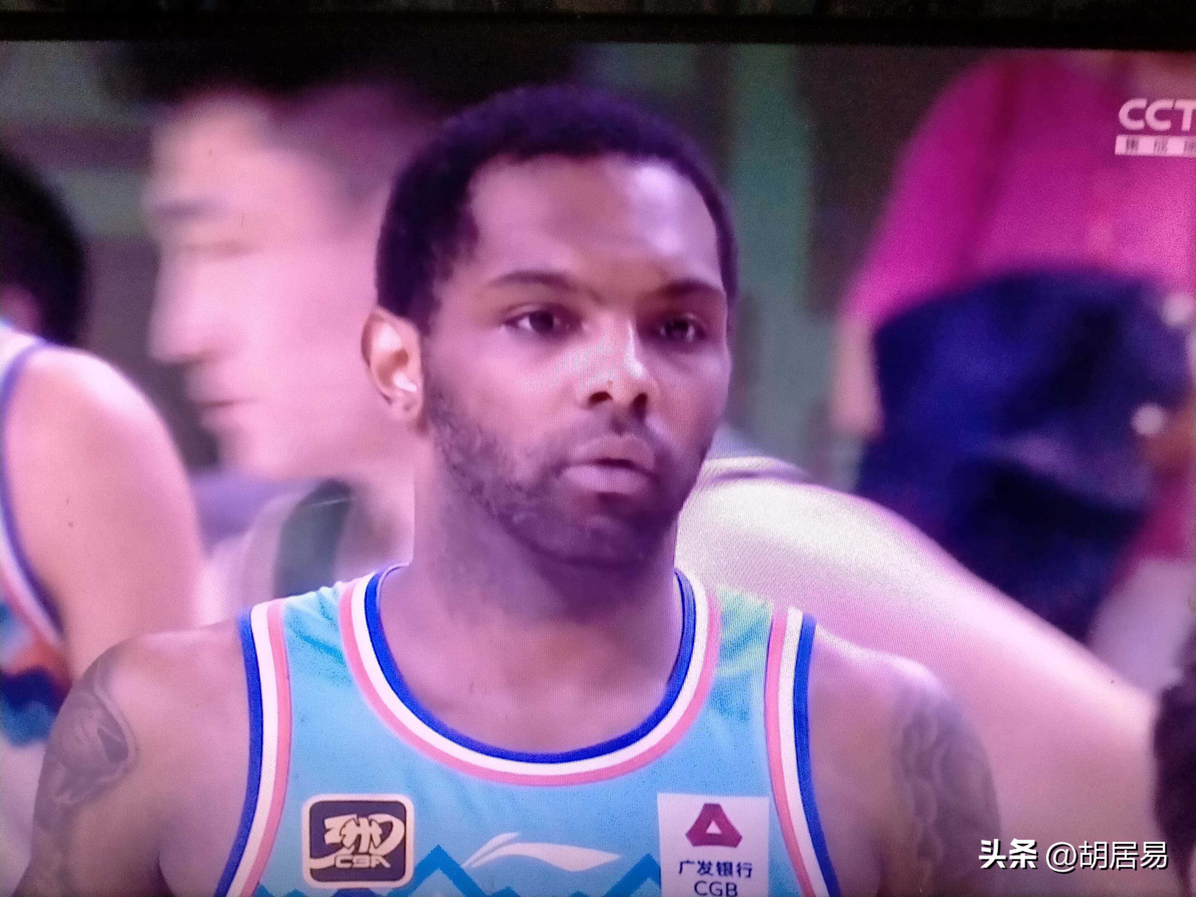 球队后卫连续多场突破个人纪录