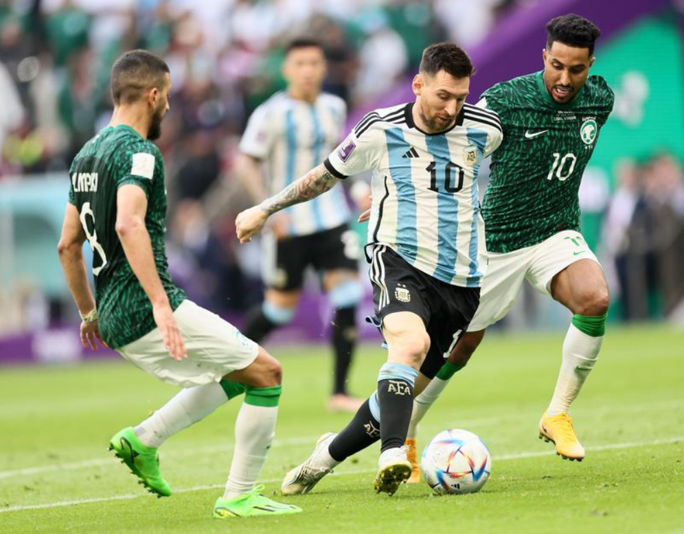 欧预赛比赛阿根廷再获胜，夺首场胜利