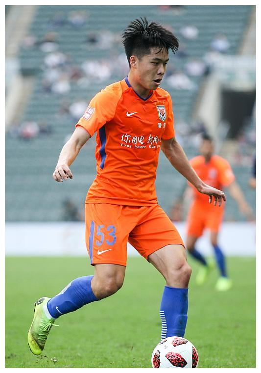 教练组新提拔的年轻队员表现抢眼的简单介绍 教练组新提拔的年轻队员表现抢眼的简单介绍