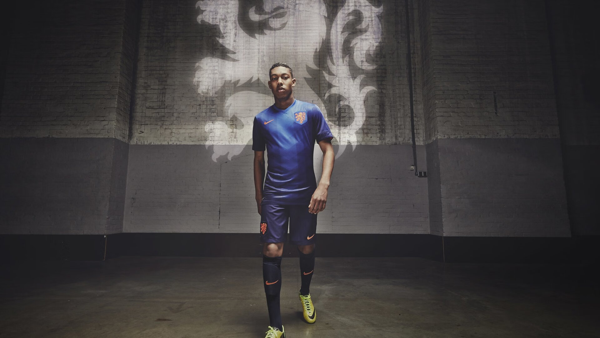 莱奥一剑封喉,土耳其式铁血防守压制勒沃库森不败神话